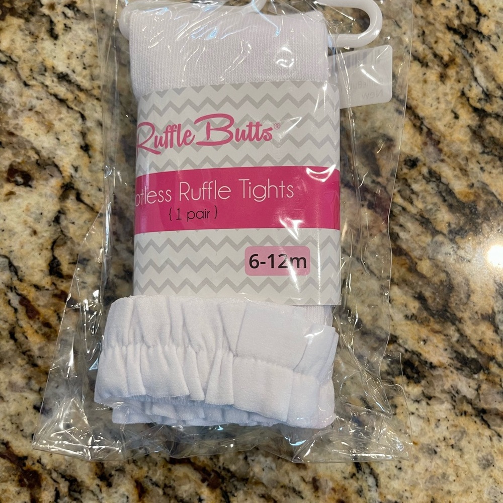 Ruffle Butts leggings! 6-12 month size